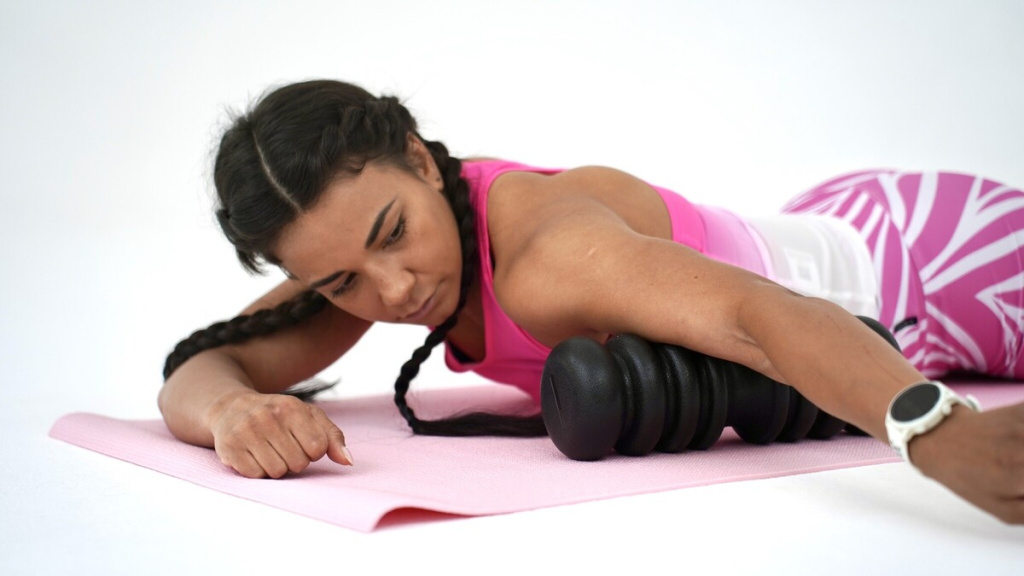 Массаж рук роликом - норм или стрём?